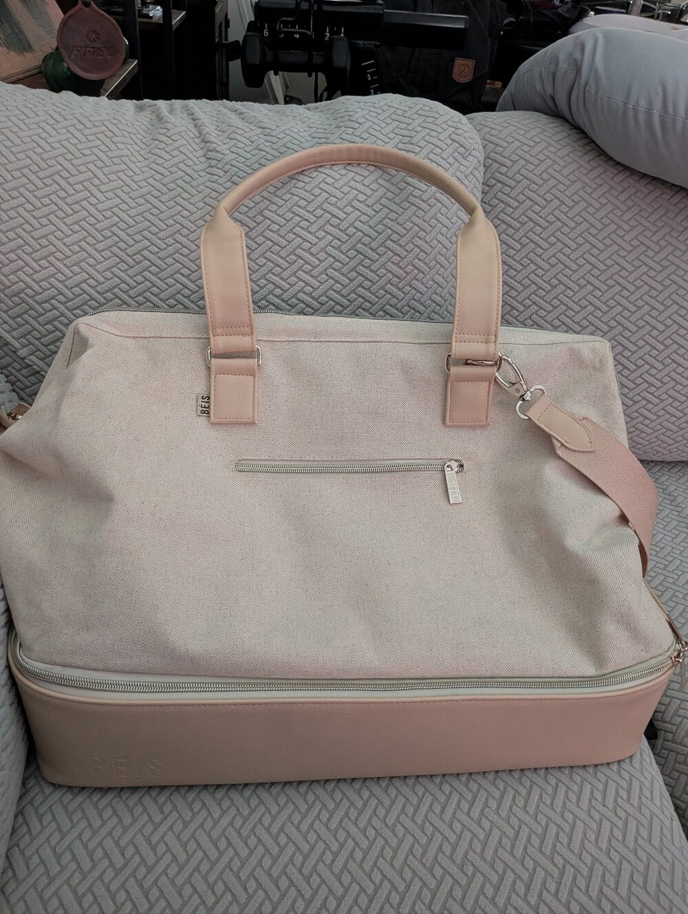 The Weekender In Beige - Picture 7 of 14
